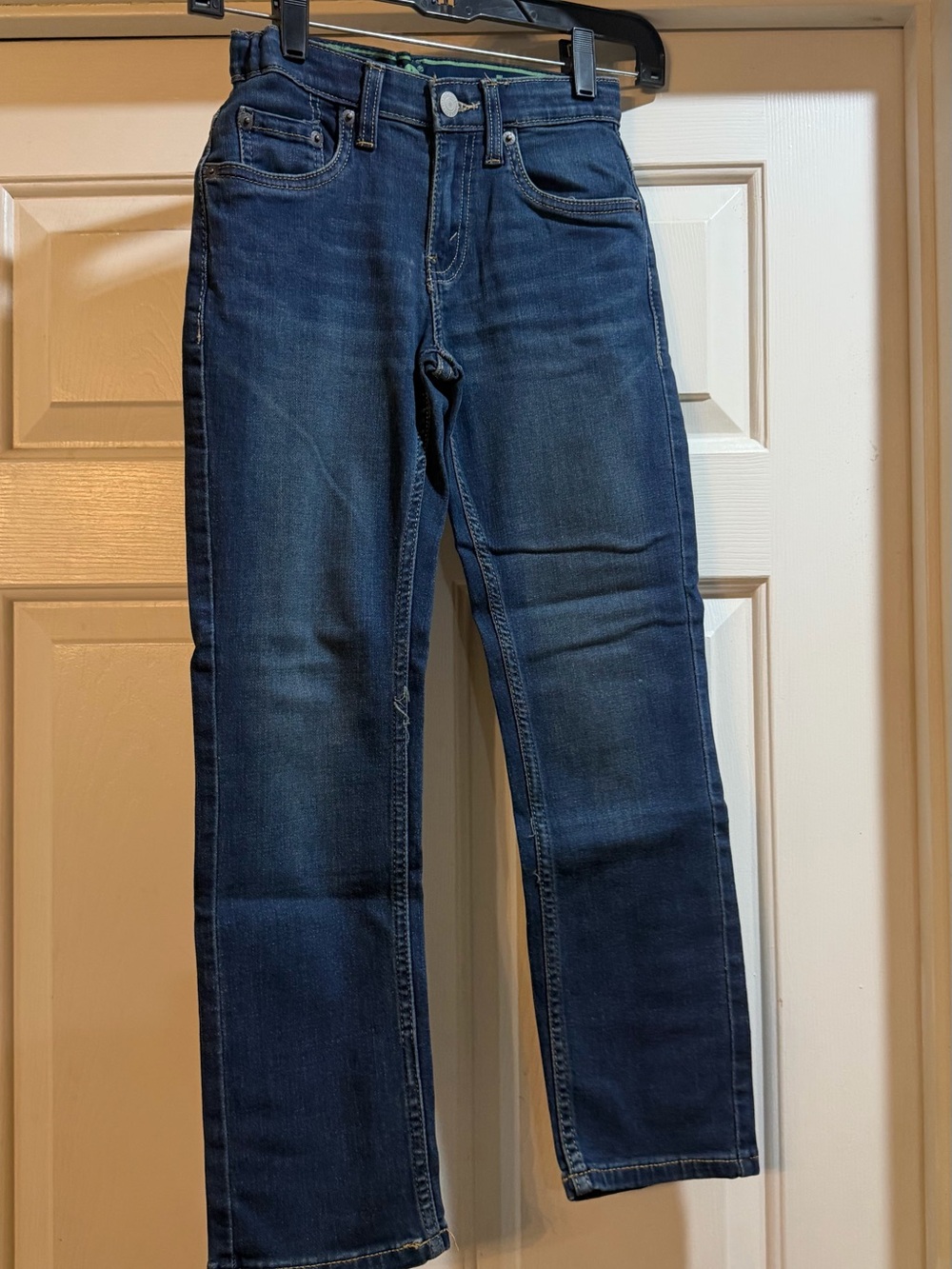 Levi’s Straight-Leg Jeans Size 8Reg 24Waist 25 inseam adjustable waist